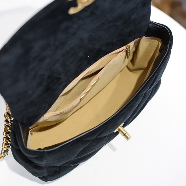 シャネルバッグ着用イメージ